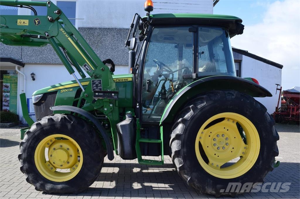 John Deere 5100 M Tractoren