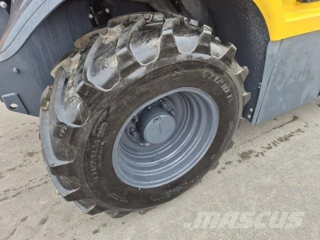 New Holland TH7.37 Telehandlers