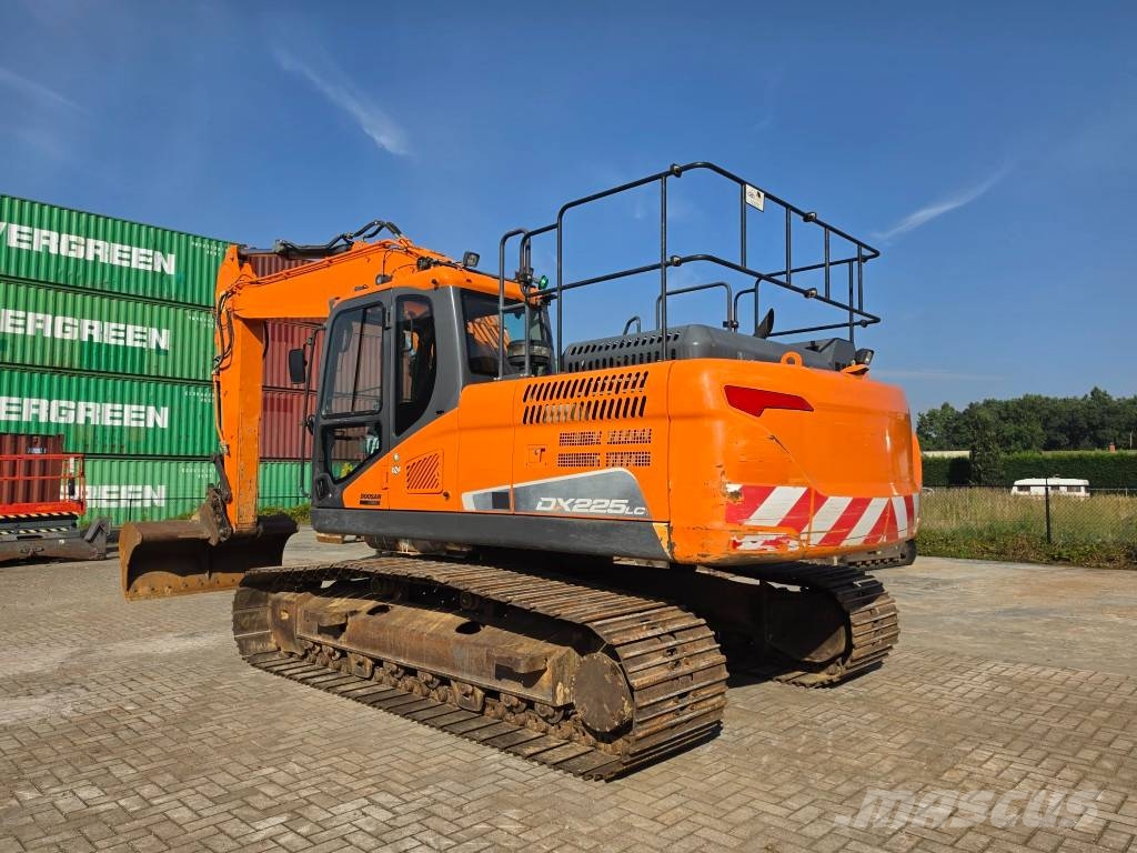 Doosan DX 225 LC-5 Bageri guseničari