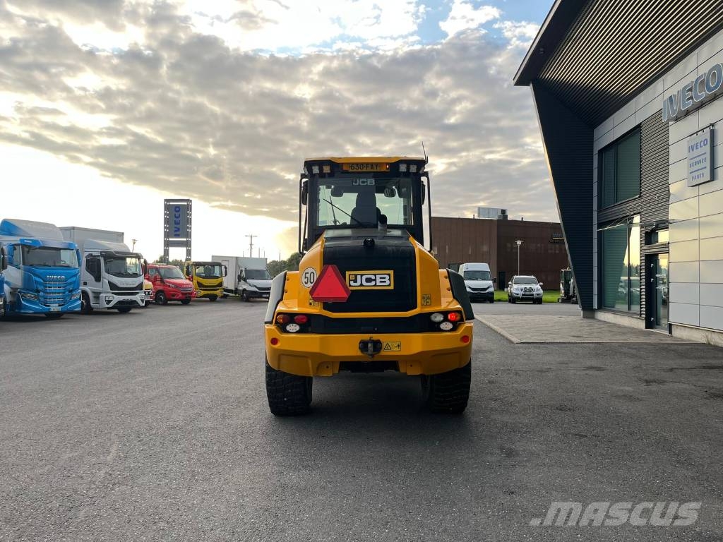 JCB 413K Pyöräkuormaajat