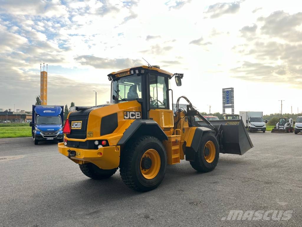 JCB 413K Pyöräkuormaajat