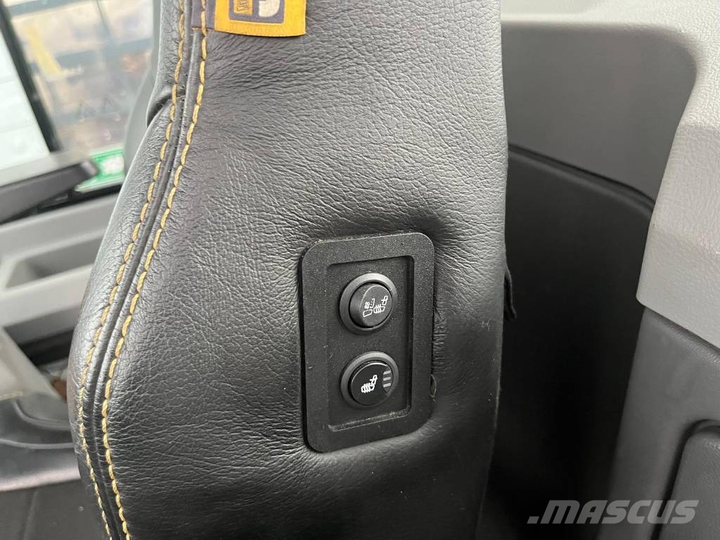 JCB 413K Pyöräkuormaajat