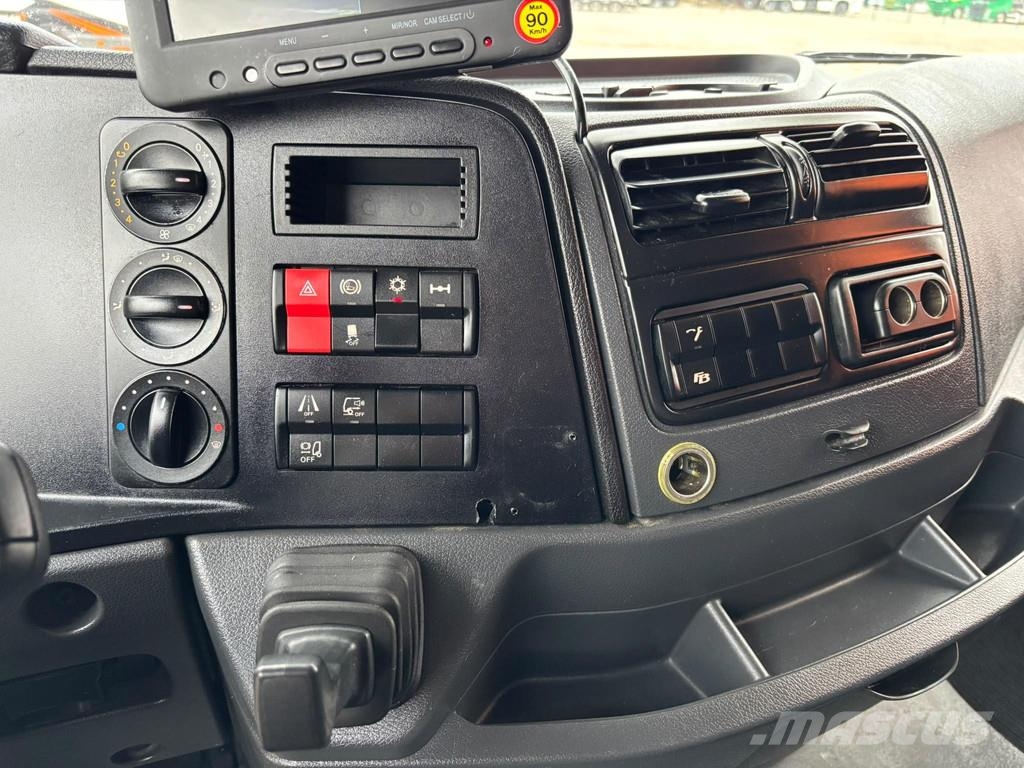 Mercedes-Benz Atego 1223 4x2 2021/ LOW MILEAGE شاحنات ذات هيكل صندوقي