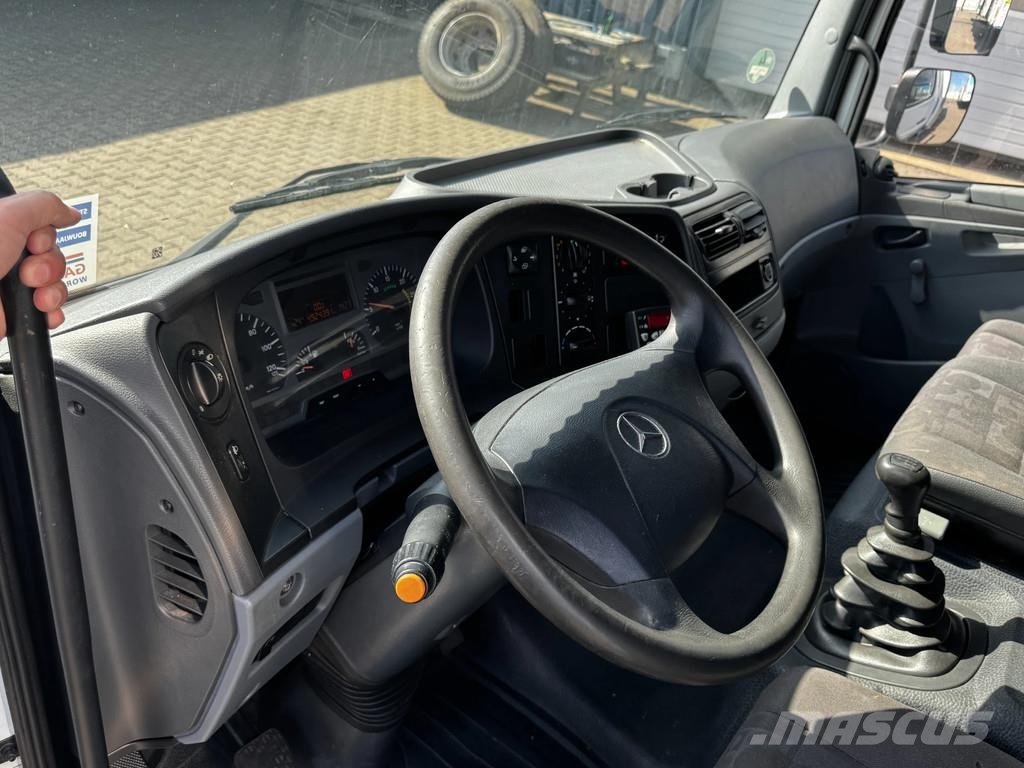 Mercedes-Benz Atego 815 Euro 4 Manual / Spring / Frigo Carrier X Skapbiler Frys/kjøl/varme