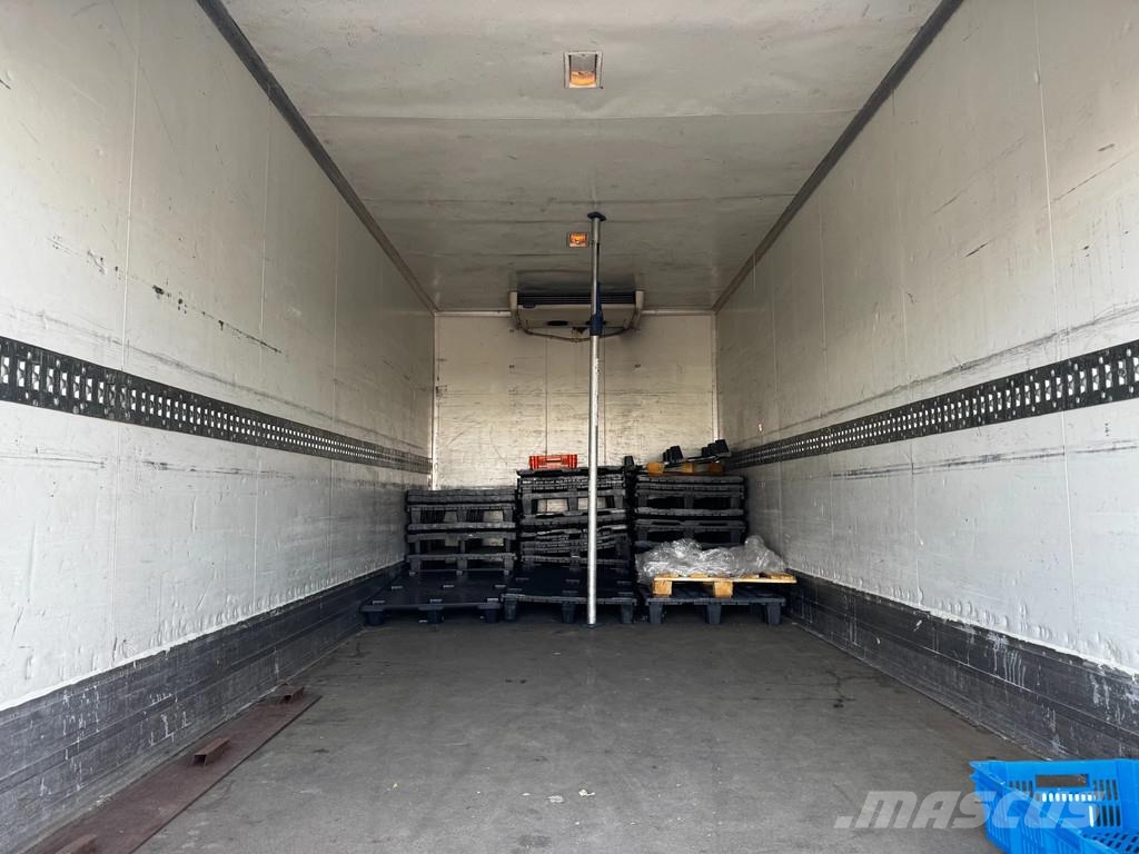 Mercedes-Benz Atego 815 Euro 4 Manual / Spring / Frigo Carrier X Kühlkoffer