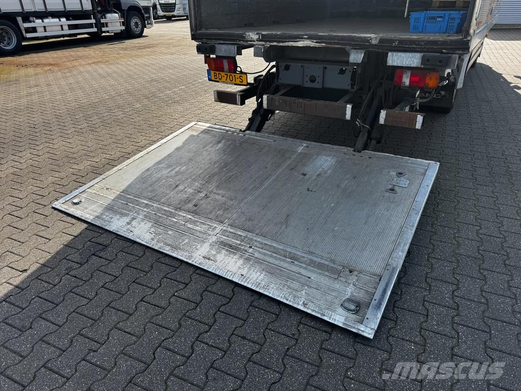 Mercedes-Benz Atego 815 Euro 4 Manual / Spring / Frigo Carrier X Kühlkoffer