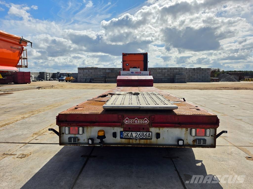 Nooteboom MCO-58-05V Låg lastande semi trailer