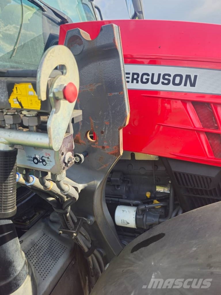 Massey Ferguson 5712 S 2018r Traktori