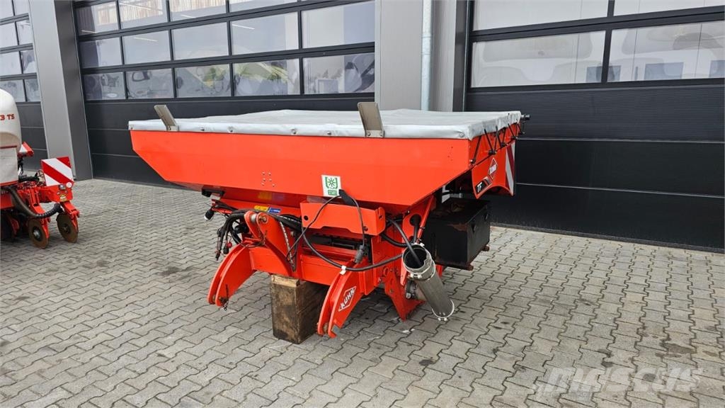 Kuhn Maxima 3 TIL E mit Fronttank Precisiezaaimachines