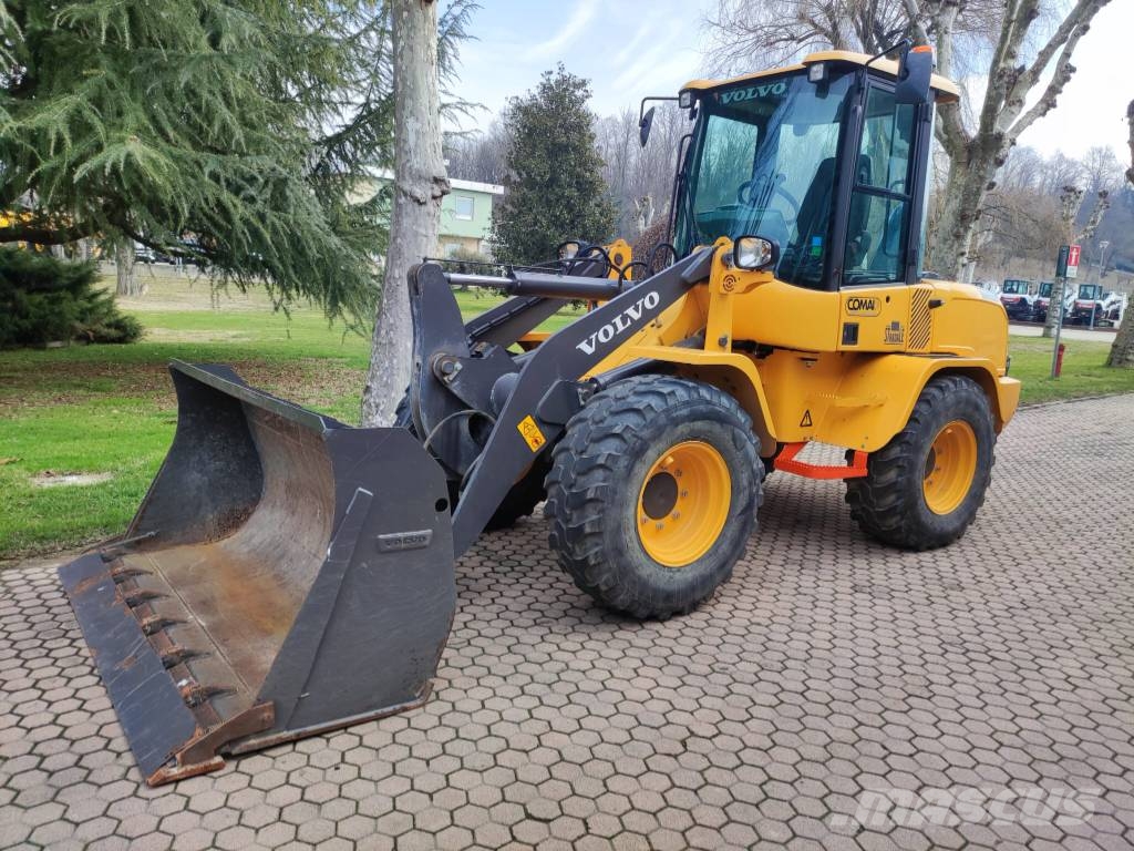 Volvo L 35 G 輪胎式裝載機