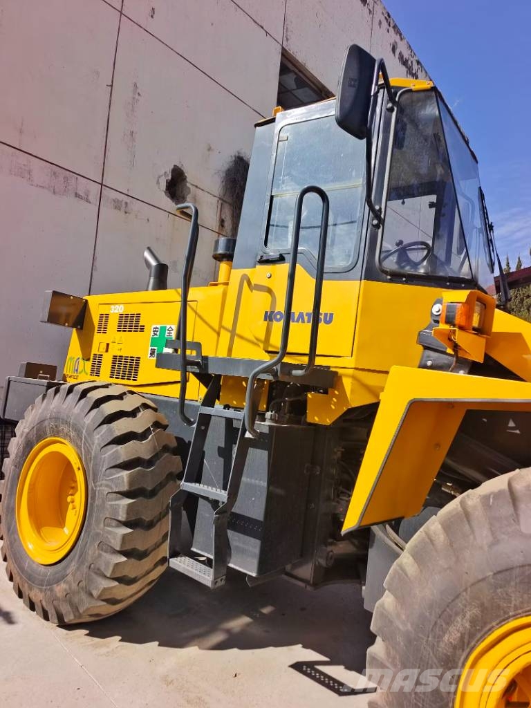 Komatsu WA 320-3 made in Japan Utovarivači na kotačima