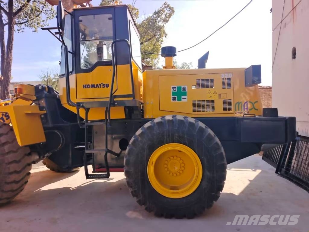 Komatsu WA 320-3 made in Japan Utovarivači na kotačima