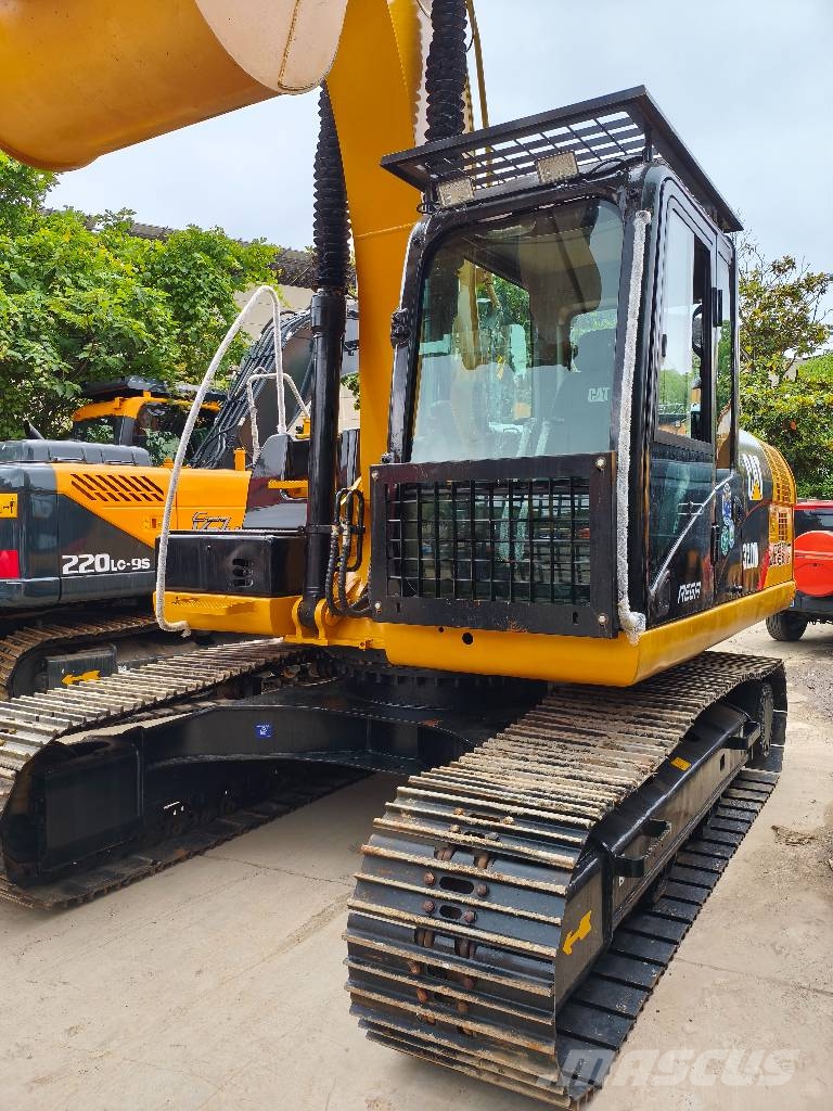 CAT 320 D 履带挖掘机