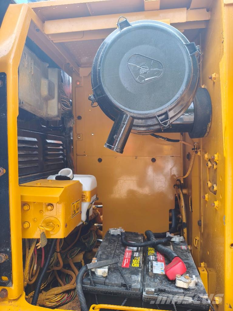 CAT 320 D 履带挖掘机