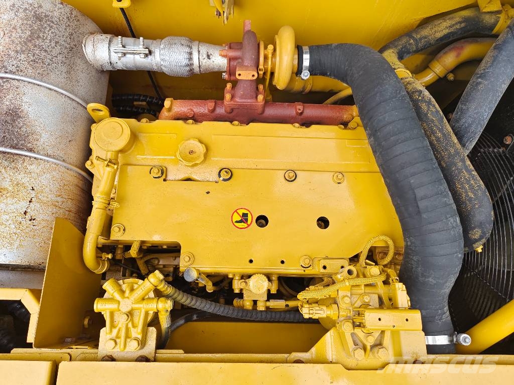 CAT 320 D 履带挖掘机