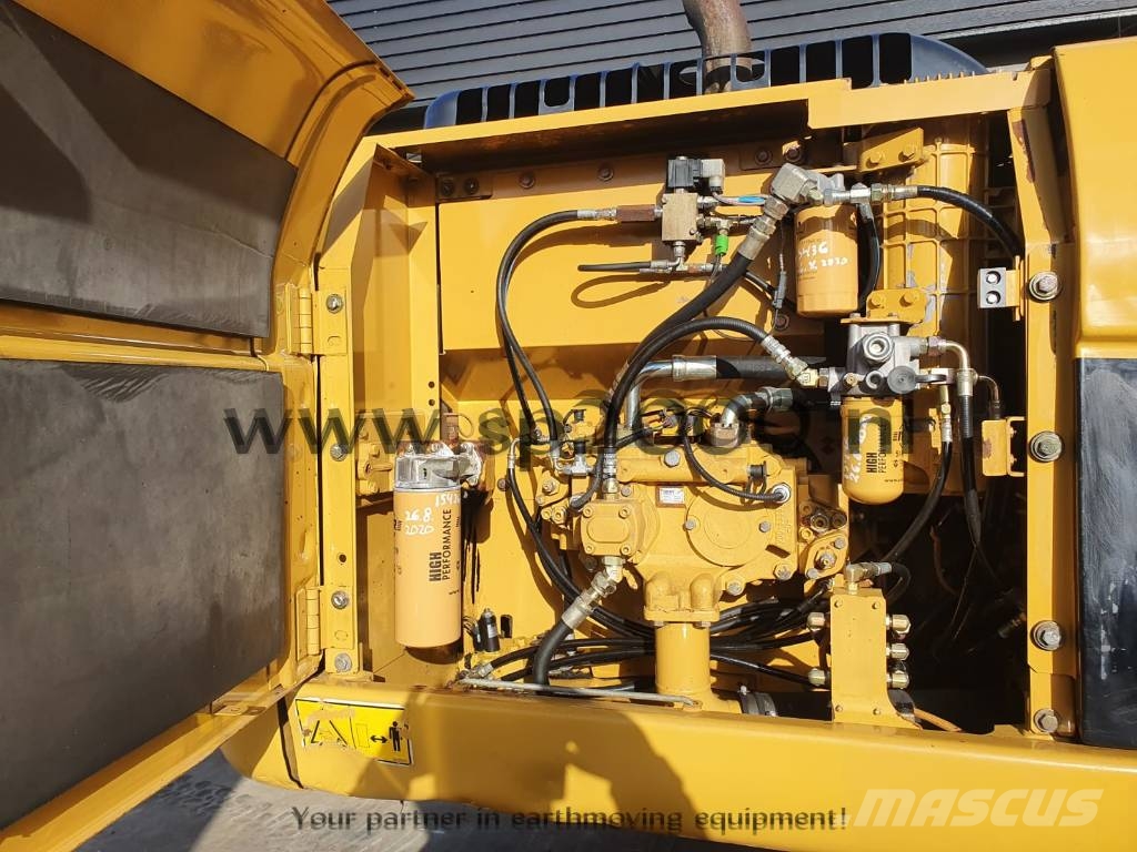 CAT 345 D L Rupsgraafmachines