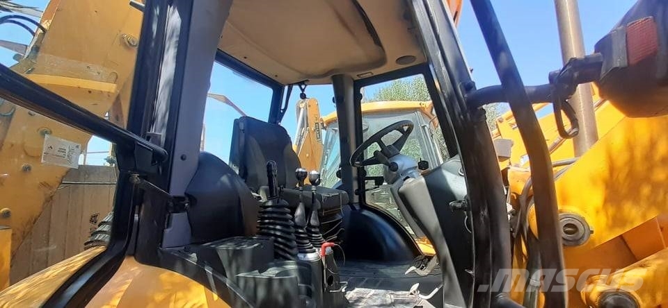 JCB 3 CX SM 4 T Rendegravere