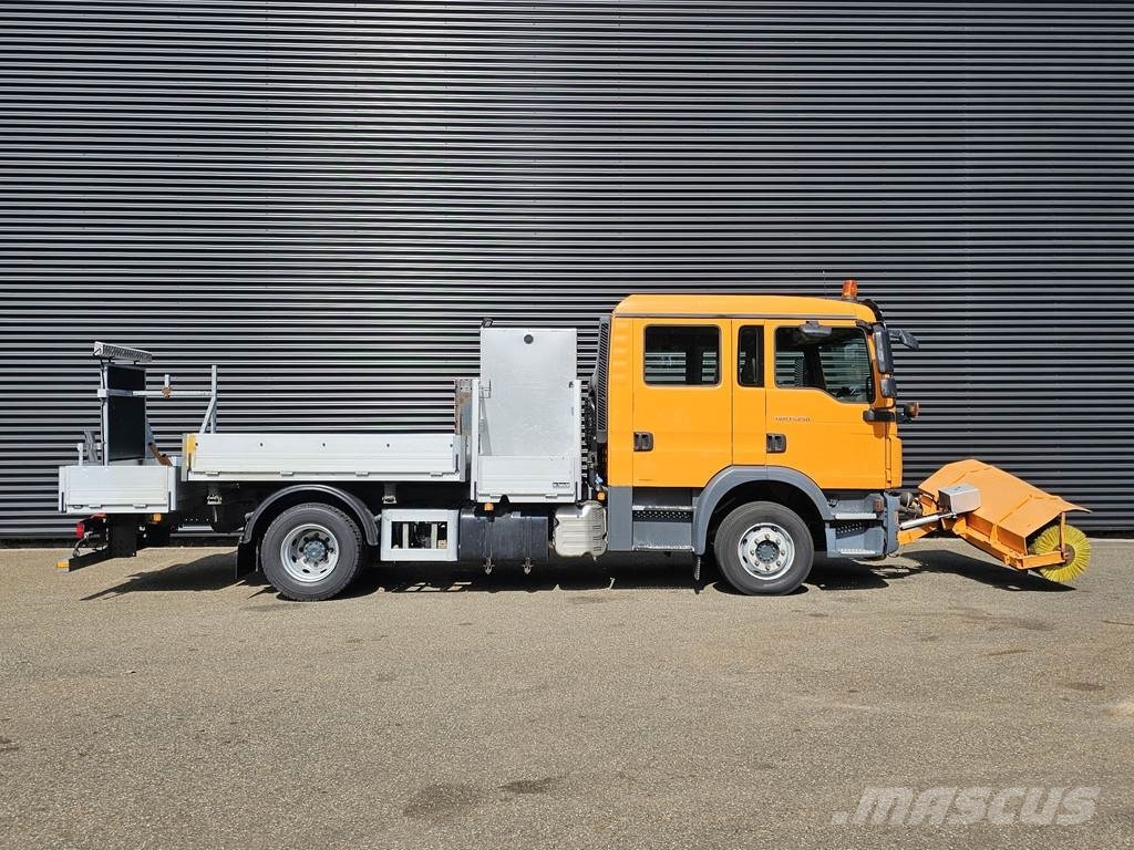 MAN TGM 15.240 BL / TIPPER / DOKA / VEEG / SWEEPER Caminhões varredoras