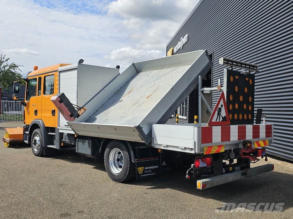MAN TGM 15.240 BL / TIPPER / DOKA / VEEG / SWEEPER Caminhões varredoras