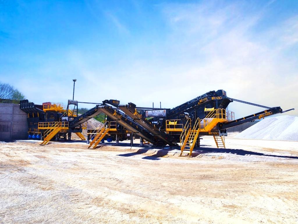 Fabo MCK-110 INSTALLATION DE CONCASSAGE ET DE CRIBLAGE Mobile crushers