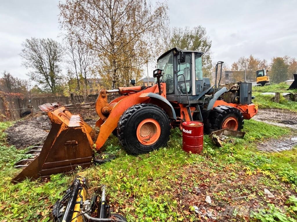 Hitachi ZW 250 Rataslaadurid