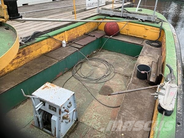  Schubboot Motorbarkasse Work boats / barges