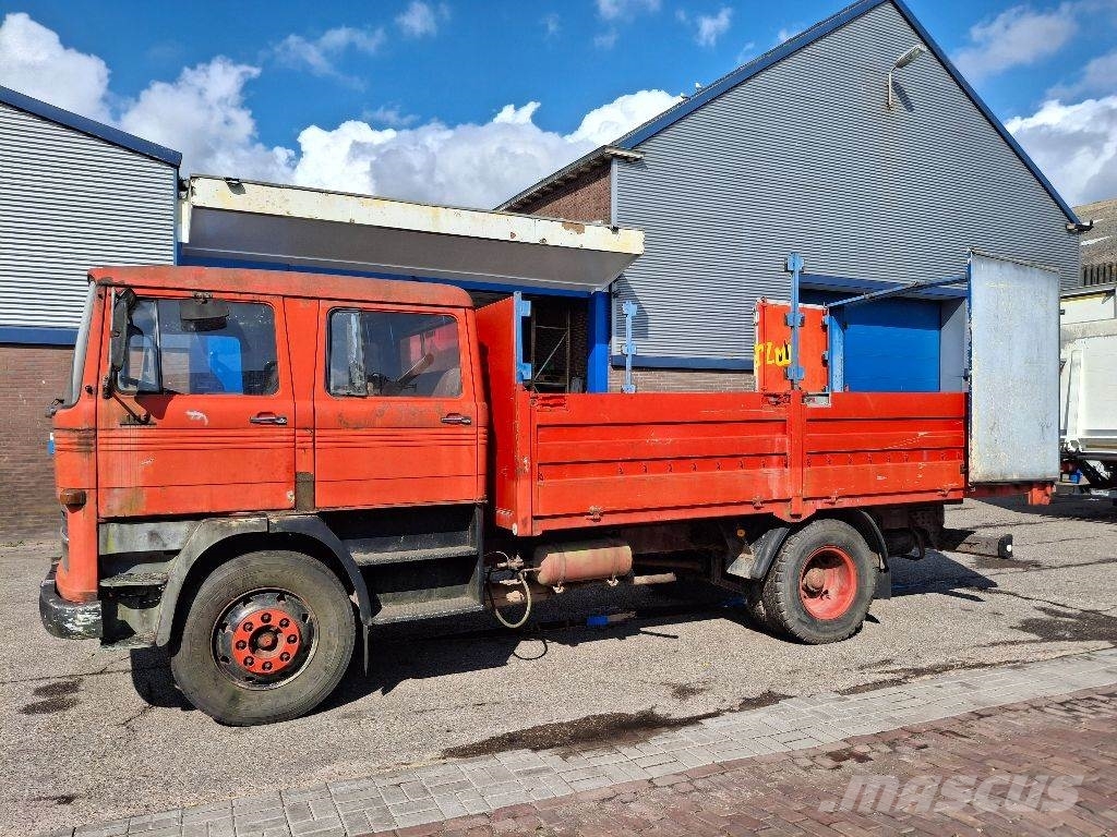 Mercedes-Benz 1113 Camiones con chasís y cabina