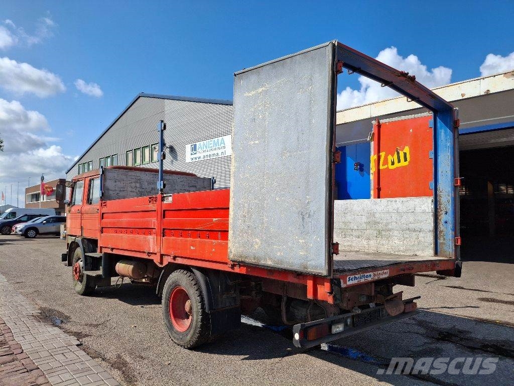 Mercedes-Benz 1113 Camiones con chasís y cabina