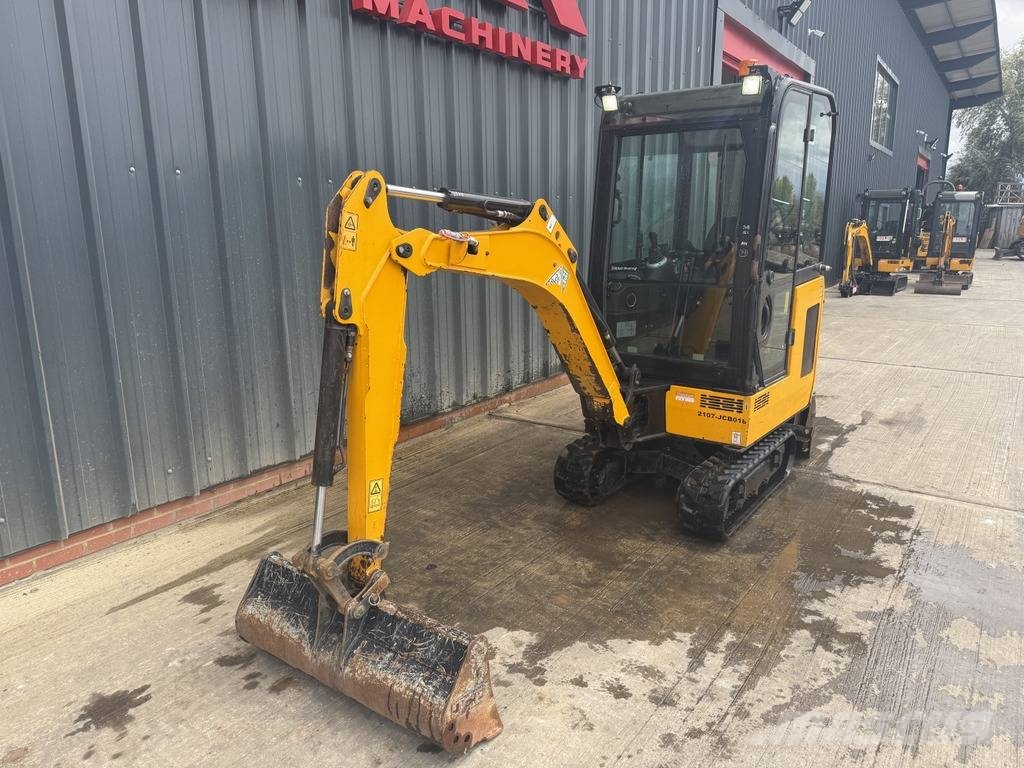 JCB 15 C-1 1.6t Mini Excavator with 3 Buckets Miniekskavaatorid < 7 t