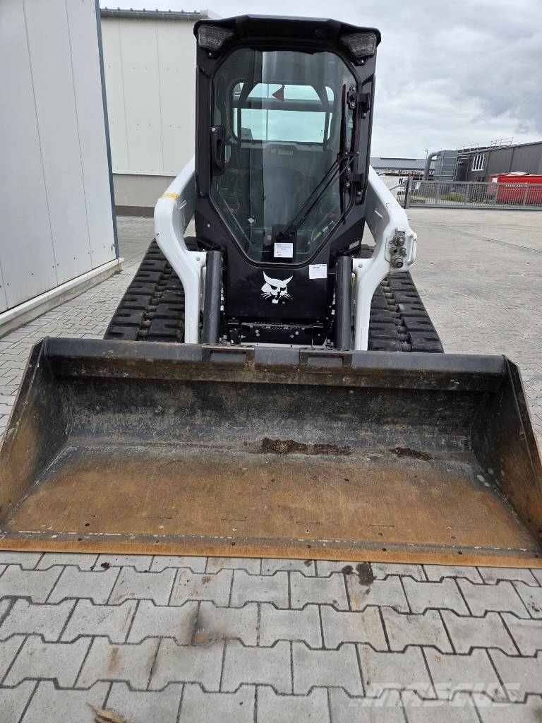 Bobcat T76 HIghFlow لوادر زحافة