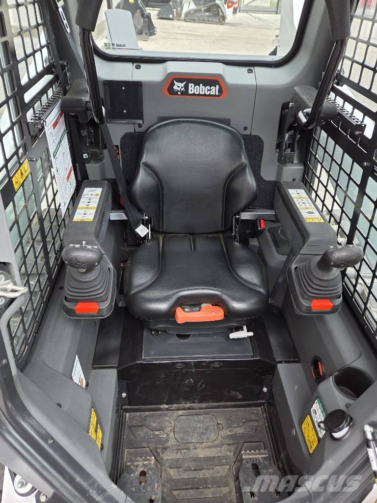 Bobcat T76 HIghFlow لوادر زحافة