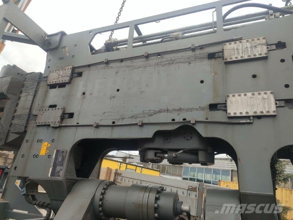 Liebherr LV36 Вибропогружатели