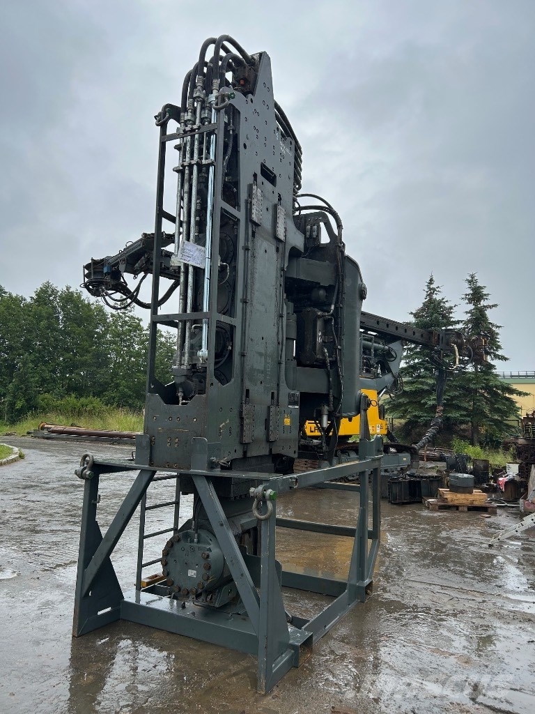 Liebherr LV36 Вибропогружатели