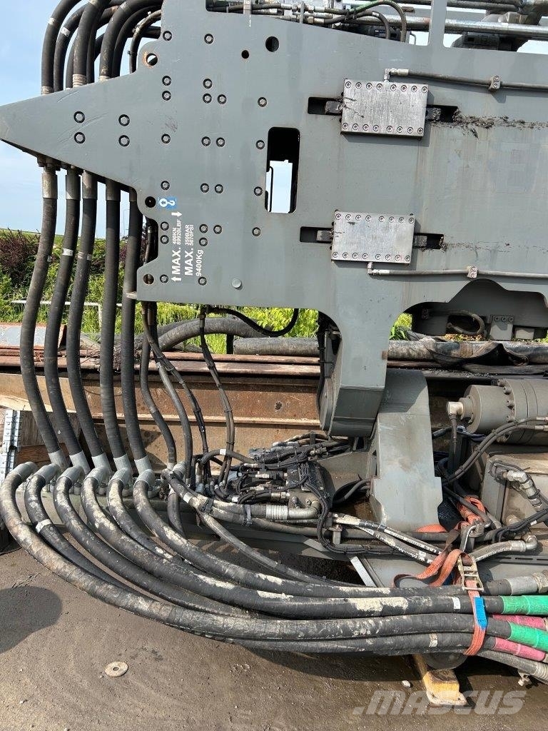 Liebherr LV36 Вибропогружатели