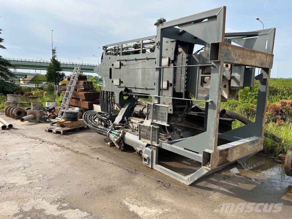 Liebherr LV36 Вибропогружатели