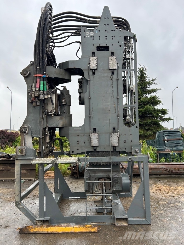 Liebherr LV36 Вибропогружатели