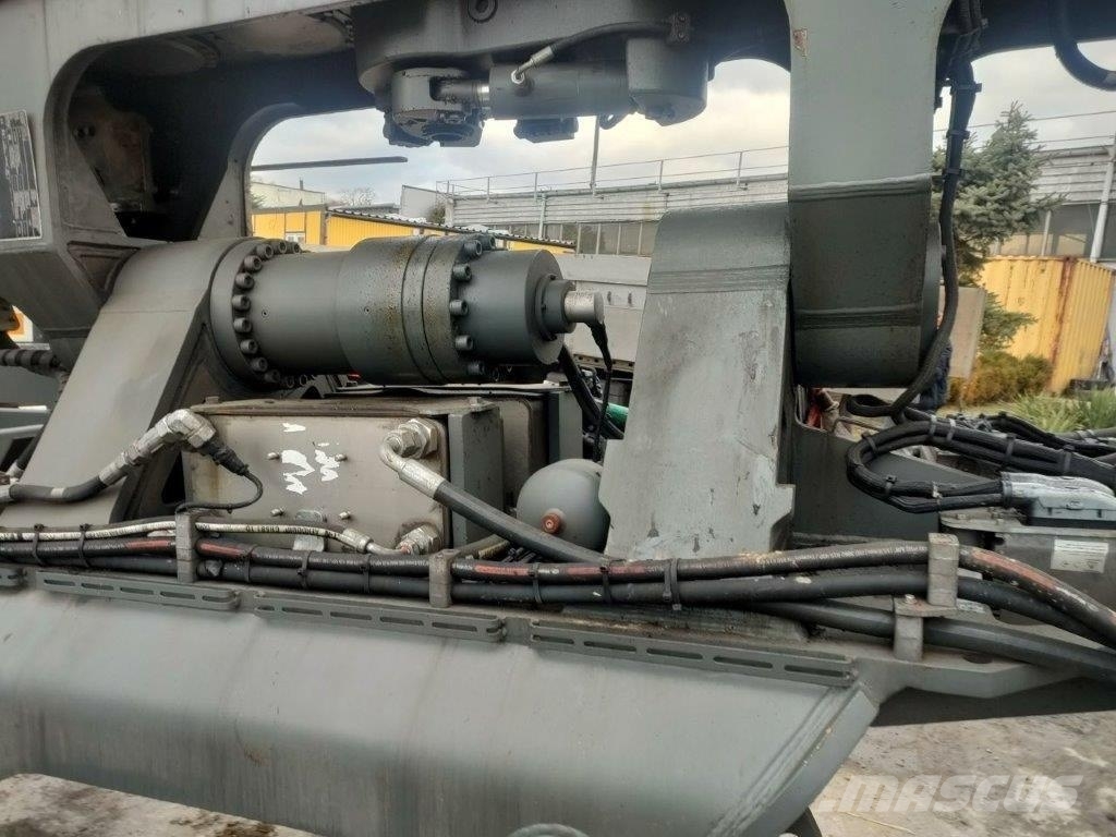 Liebherr LV36 Вибропогружатели
