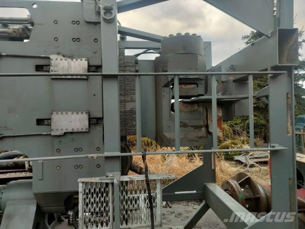 Liebherr LV36 Вибропогружатели