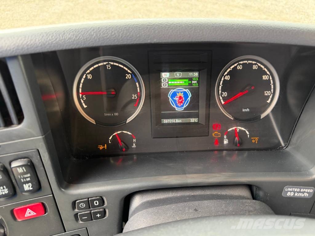 Scania P340 LB6X2*4HNB Serie 6021 Isotermos y frigoríficos