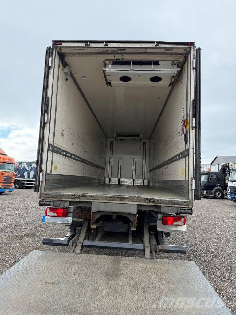 Scania P340 LB6X2*4HNB Serie 6021 Isotermos y frigoríficos