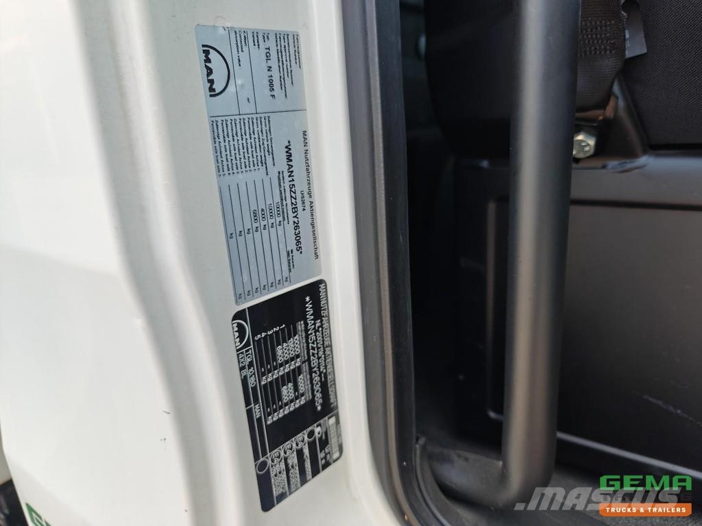 MAN TGL 10.180 4x2 DayCab Euro5 - Enclosed Box 6.7m + Camiones con caja de remolque