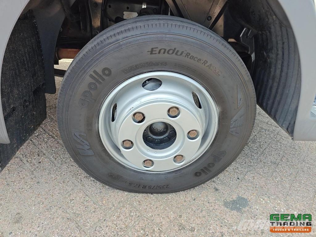 MAN TGL 10.180 4x2 DayCab Euro5 - Enclosed Box 6.7m + Camiones con caja de remolque