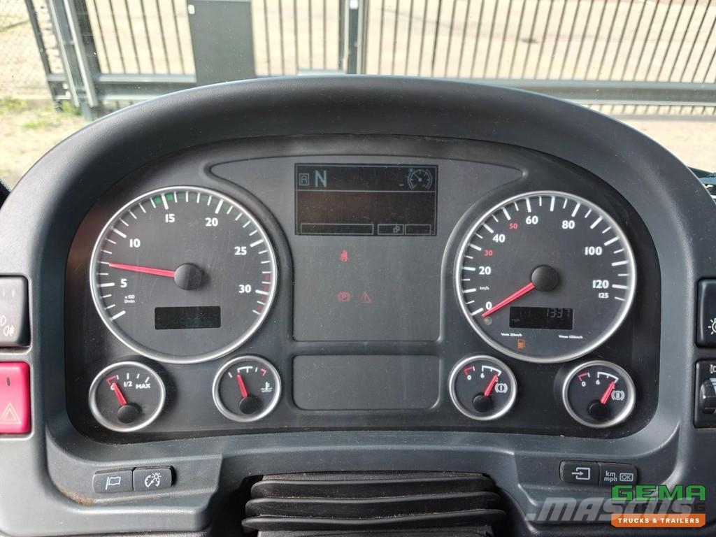 MAN TGL 10.180 4x2 DayCab Euro5 - Enclosed Box 6.7m + Camiones con caja de remolque