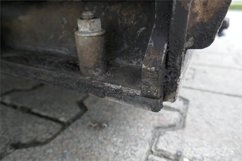 Vögele Super 1303-3i Asphalt pavers
