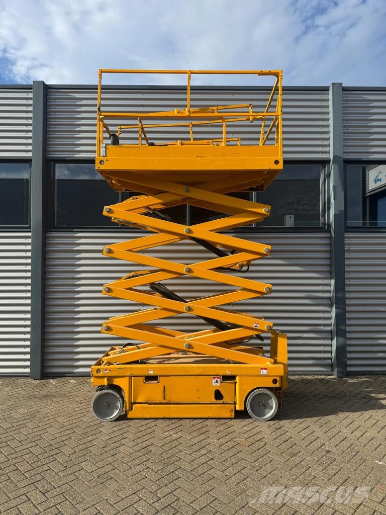 Haulotte Compact 12 Hoogwerker Schaarhoogwerker Schaarlift Saxliftar