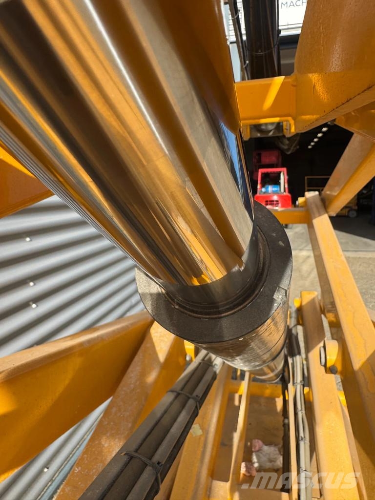 Haulotte Compact 12 Hoogwerker Schaarhoogwerker Schaarlift Saxliftar