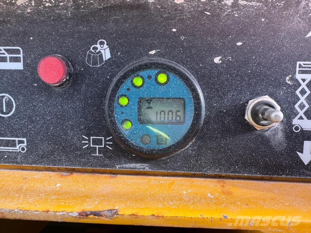 Haulotte Compact 12 Hoogwerker Schaarhoogwerker Schaarlift Saxliftar