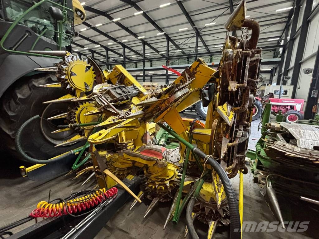 Krone Big X 700 OptiMaize علافات ذاتية الدفع