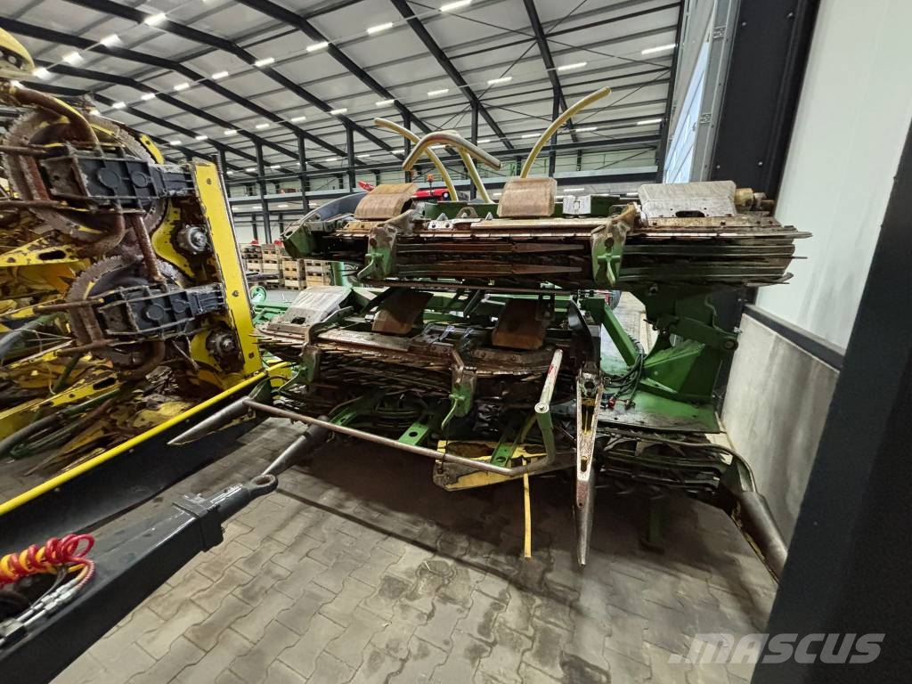 Krone Big X 700 OptiMaize علافات ذاتية الدفع