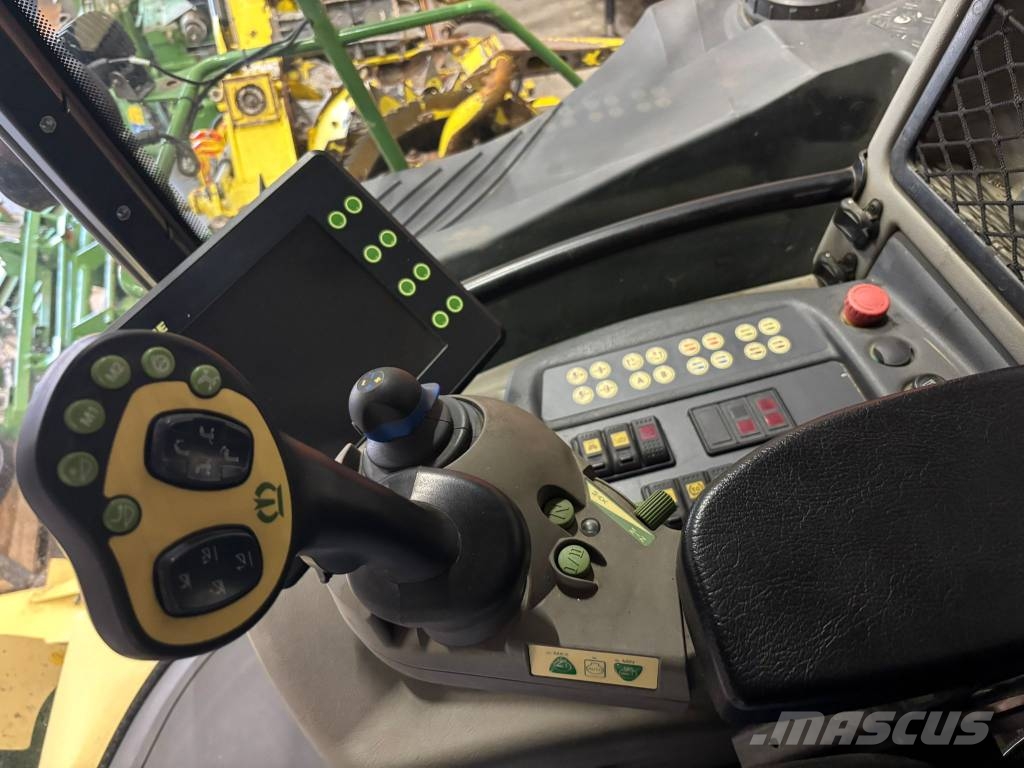 Krone Big X 700 OptiMaize علافات ذاتية الدفع